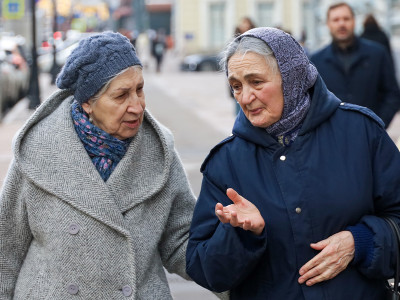 Из-за чего неработающие пенсионеры могут лишиться части льгот