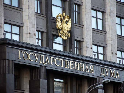 Госдума ввела жесткие меры для наказания релокантов