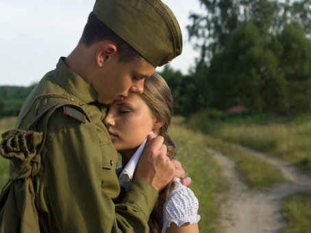 Как немки влюблялись в советских солдат весной 45-ого