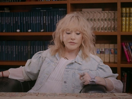 Брошенная мужем Пугачева с трудом передвигается