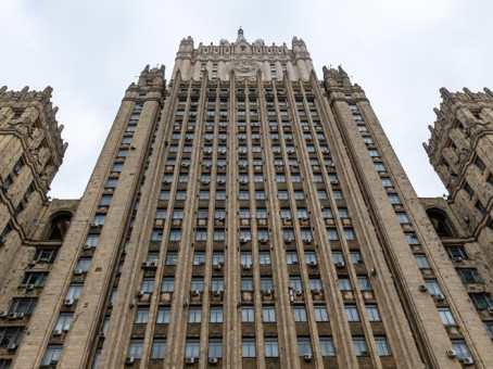 МИД РФ ответит на высылку из Венгрии 10 российских дипломатов