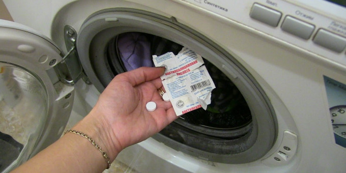 Киньте аспирин в стиральную машину: эффект удивит всерьез