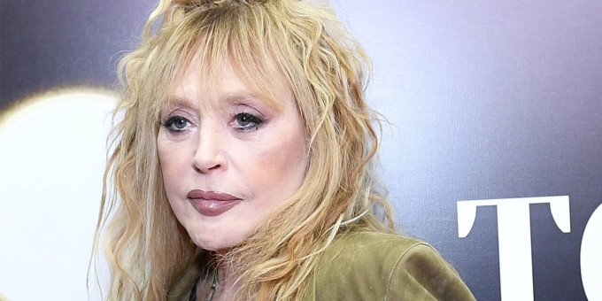 «Еле ноги волочу»: Алла Пугачева впервые заговорила о проблемах со здоровьем