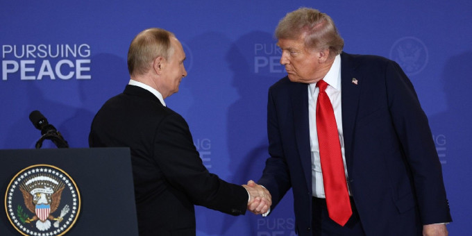 Выяснились подробности телефонных переговоров Путина и Трампа | Радио 1